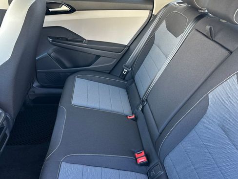 New 2026 Volkswagen Taos S image 10