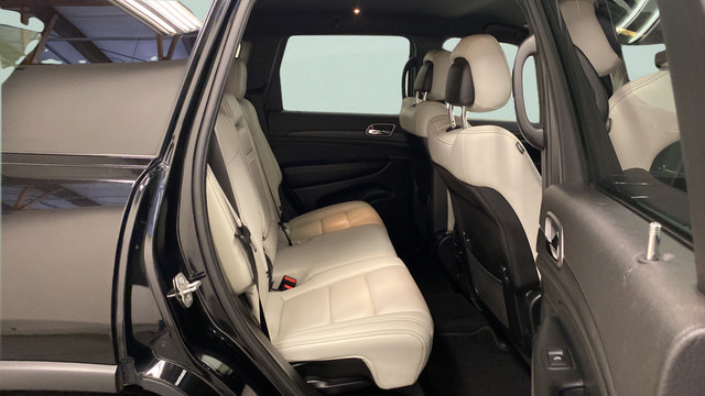 Used 2021 Jeep Grand Cherokee Freedom Edition AWD/4WD image 32