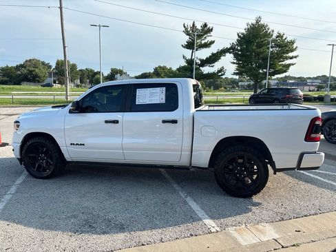 Used 2023 RAM 1500 Laramie AWD/4WD image 5