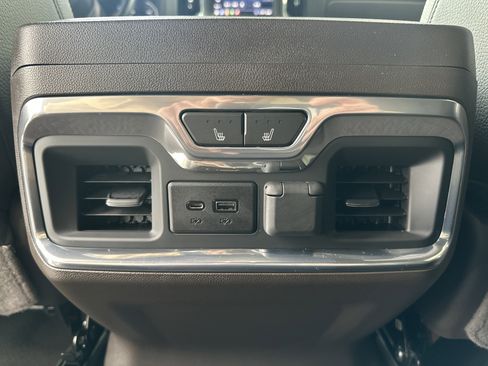 Used 2020 GMC Sierra 1500 Denali w/ Denali Ultimate Package image 21