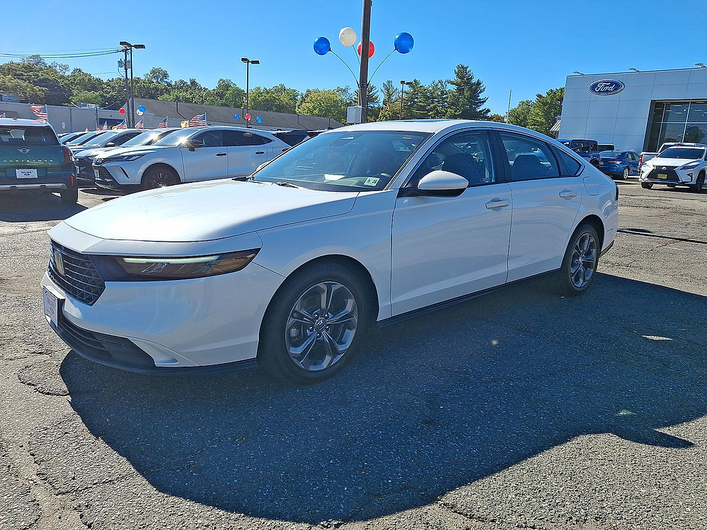 Used 2023 Honda Accord EX image 4