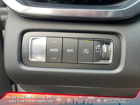 New 2026 GMC Acadia AT4 w/ Luxury Package image 17