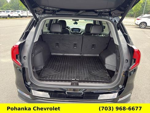 Used 2024 GMC Terrain SLT w/ Elevation Edition FWD image 25