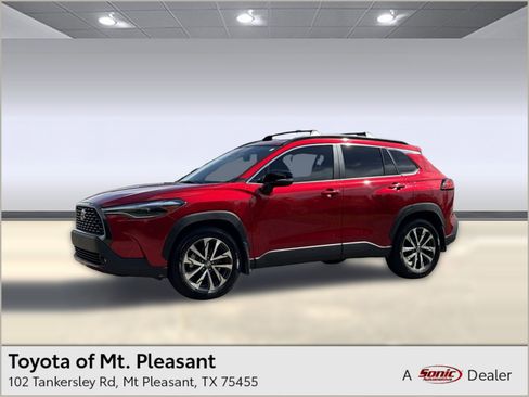 Used 2025 Toyota Corolla Cross XLE w/ Convenience Package FWD image 1