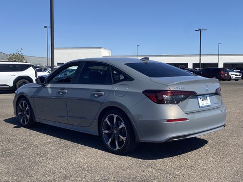 Used 2025 Honda Civic Sport Touring image 4
