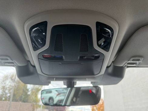 New 2025 Subaru Outback Premium image 19