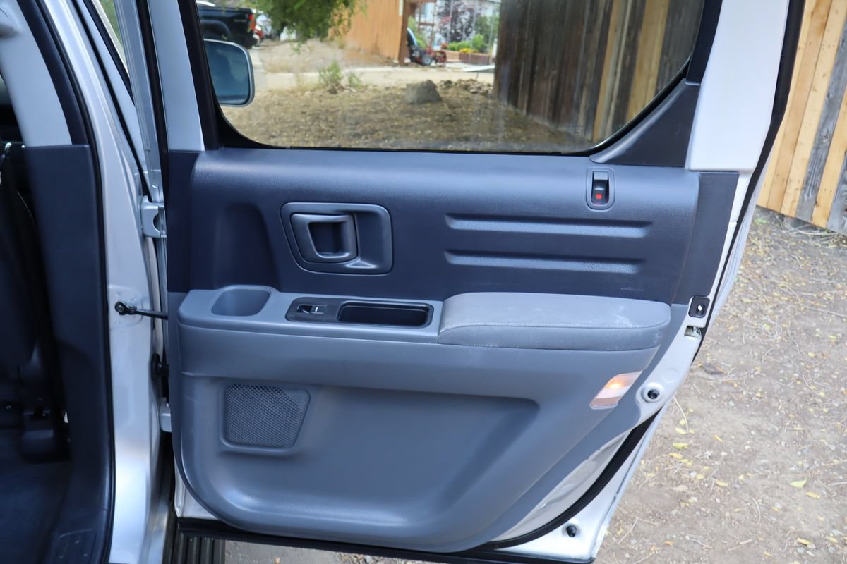 Used 2006 Honda Ridgeline RTS image 25