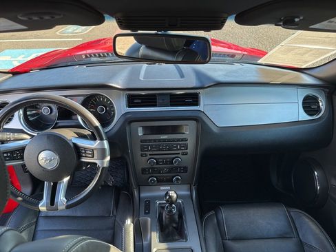 Used 2014 Ford Mustang GT image 24