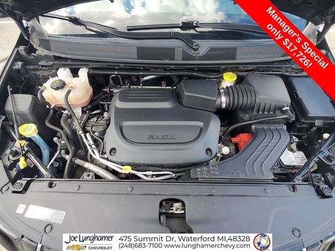 Used 2022 Chrysler Pacifica Touring-L FWD image 29