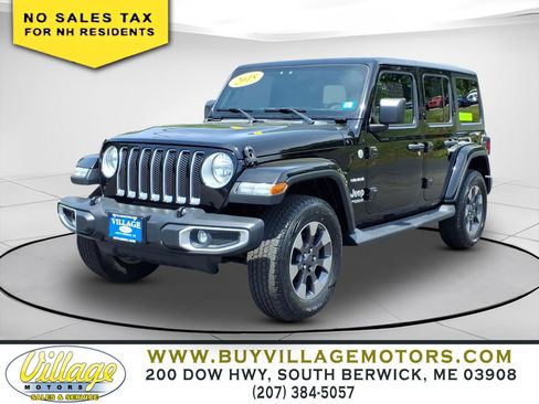 Used 2018 Jeep Wrangler Unlimited Sahara AWD/4WD image 2