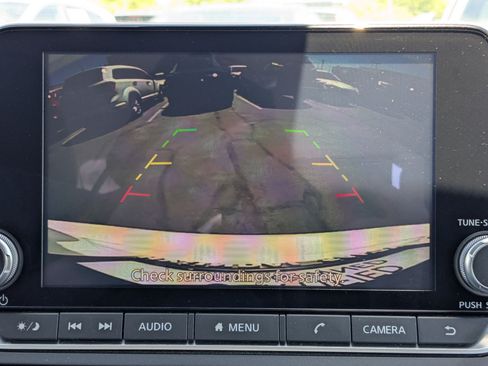 Used 2025 Nissan Altima 2.5 SV FWD image 25
