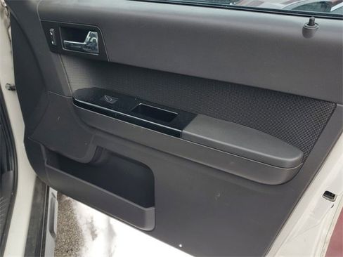 Used 2011 Ford Escape Limited w/ 302A Rapid Spec Order Code image 16