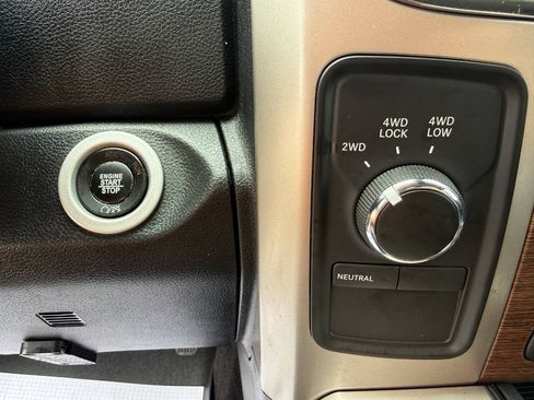 Used 2016 RAM 2500 Laramie AWD/4WD image 39