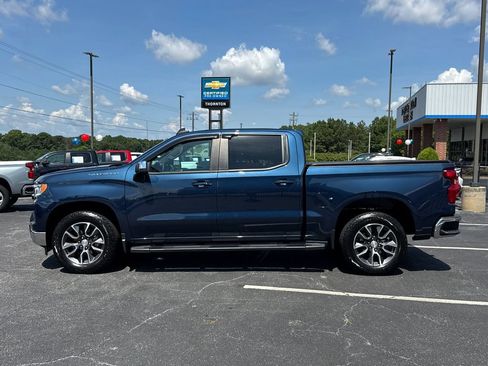 Used 2022 Chevrolet Silverado 1500 LT RWD image 9