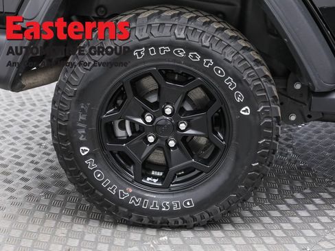 Used 2023 Jeep Wrangler Unlimited w/ Cold Weather Group AWD/4WD image 33