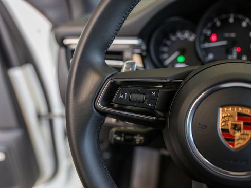 Certified 2026 Porsche Macan AWD/4WD image 21
