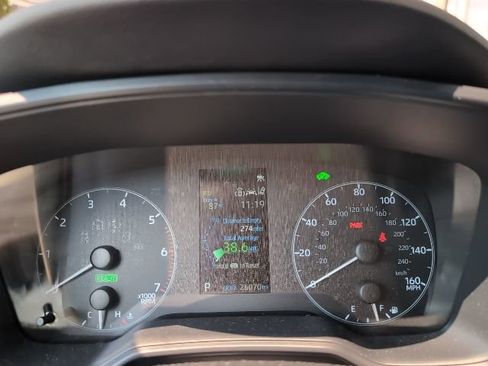 Used 2023 Toyota Corolla SE FWD image 12