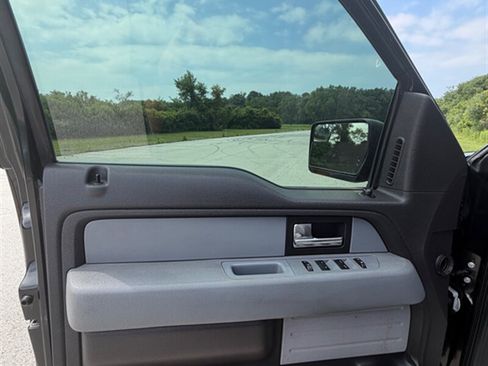 Used 2012 Ford F150 XLT w/ XLT Chrome Pkg AWD/4WD image 23