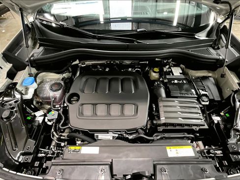 New 2026 Volkswagen Tiguan SE R-Line AWD/4WD image 13
