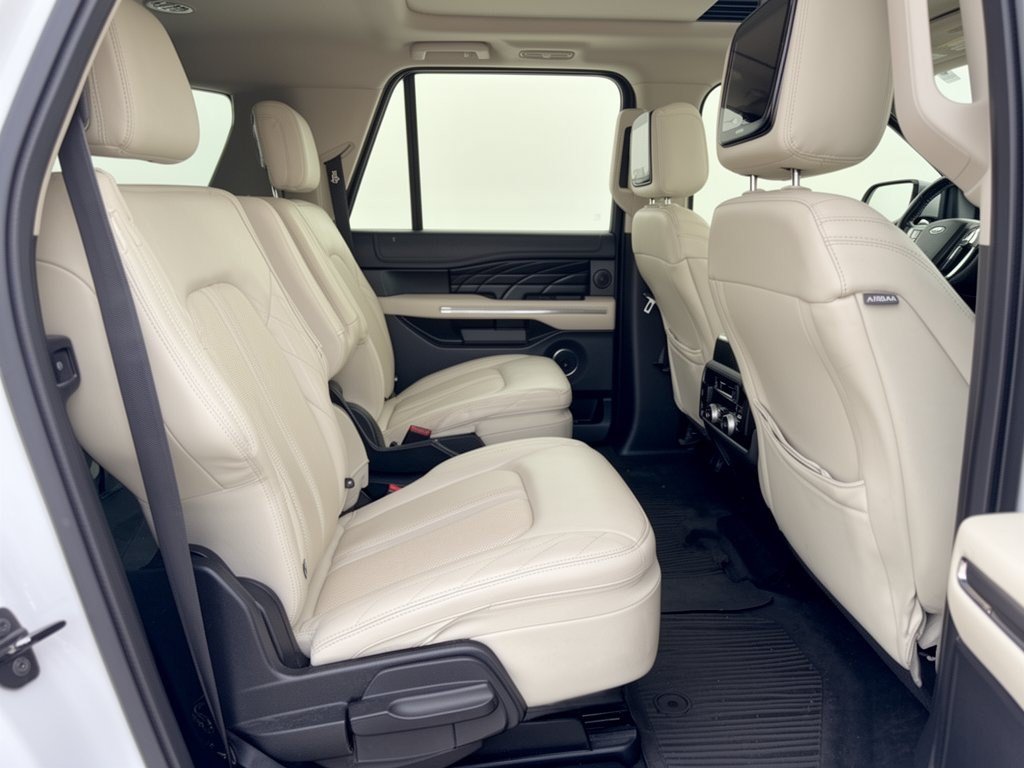 Used 2018 Ford Expedition Max Platinum RWD image 29