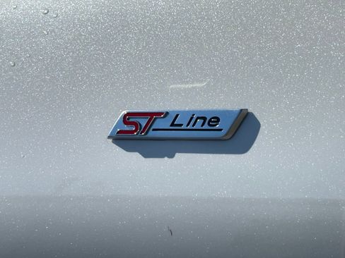 Used 2025 Ford Escape ST-Line Select AWD/4WD image 24