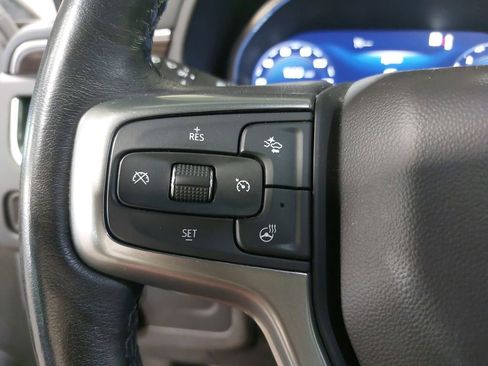 Used 2022 Chevrolet Tahoe LT w/ Luxury Package AWD/4WD image 18