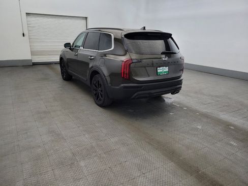 Used 2021 Kia Telluride S FWD image 5