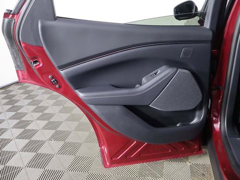 Used 2025 Ford Mustang Mach-E Premium image 27