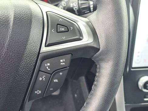 Certified 2024 Ford Edge SEL w/ Convenience Package image 15