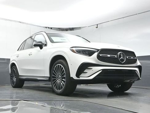 Used 2026 Mercedes-Benz GLC 300 image 35