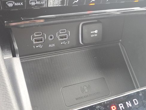 New 2025 Jeep Grand Cherokee Laredo X w/ Luxury Tech Group I image 5