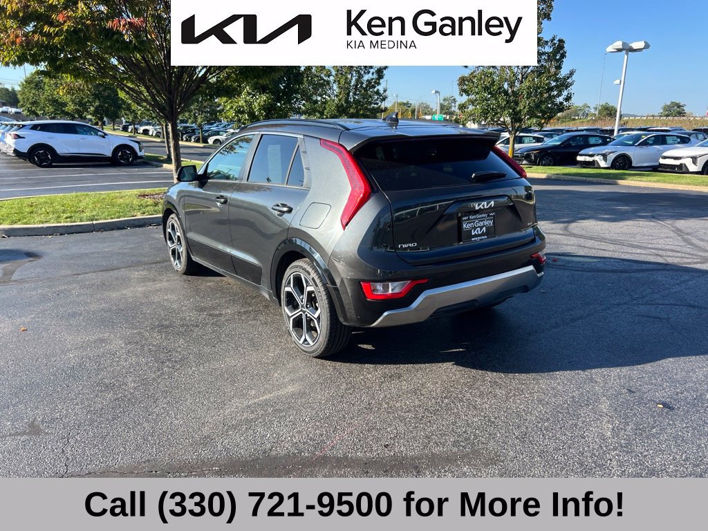 Used 2023 Kia Niro EX Touring FWD image 7