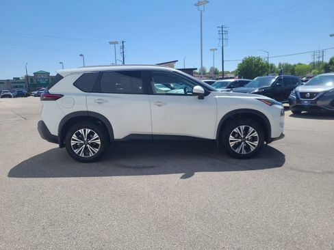 Used 2023 Nissan Rogue SV w/ SV Premium B Package AWD/4WD image 8