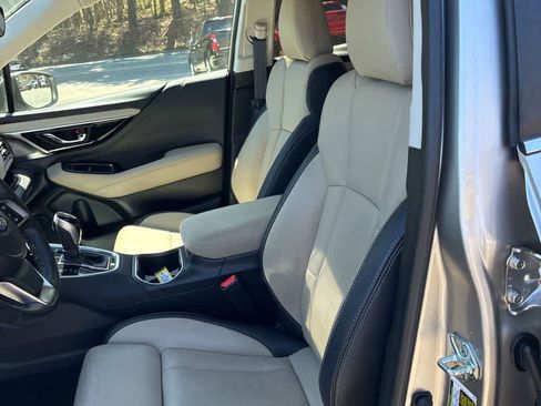 Used 2020 Subaru Outback Limited AWD/4WD image 2
