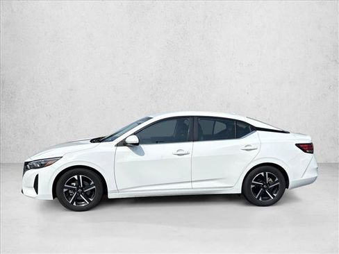 Used 2025 Nissan Sentra SV FWD image 8