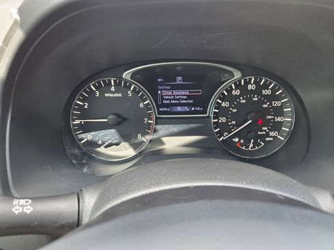 Used 2020 Nissan Pathfinder SL FWD image 18