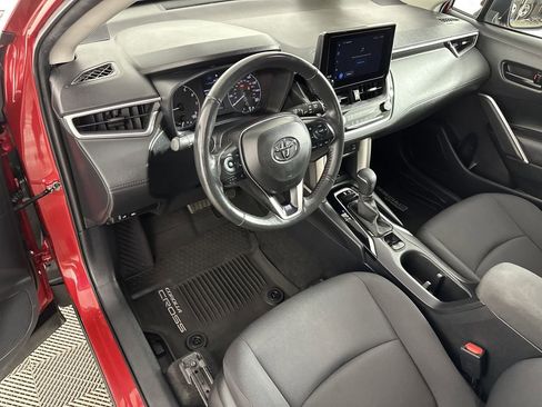 Used 2024 Toyota Corolla Cross LE AWD/4WD image 10