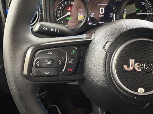 Used 2024 Jeep Wrangler Unlimited Rubicon 4xe image 33