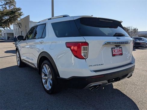 Used 2022 Ford Explorer Platinum w/ Equipment Group 601A image 6