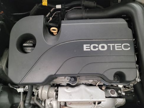 Used 2020 Chevrolet Equinox LS w/ LS Convenience Package FWD image 30