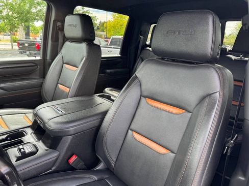 Used 2025 GMC Sierra 3500 AT4 w/ AT4 Premium Plus Package AWD/4WD image 11