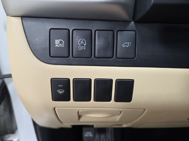 Used 2018 Toyota Highlander XLE AWD/4WD image 26