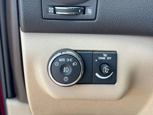 Used 2011 Buick Enclave CXL FWD image 29