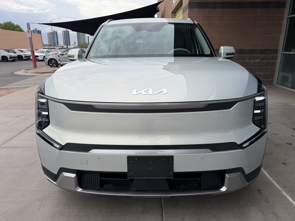 Used 2024 Kia EV9 Wind AWD/4WD image 12