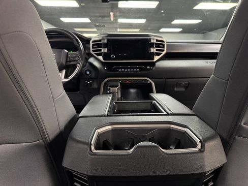 Used 2025 Toyota Tundra SR5 image 38