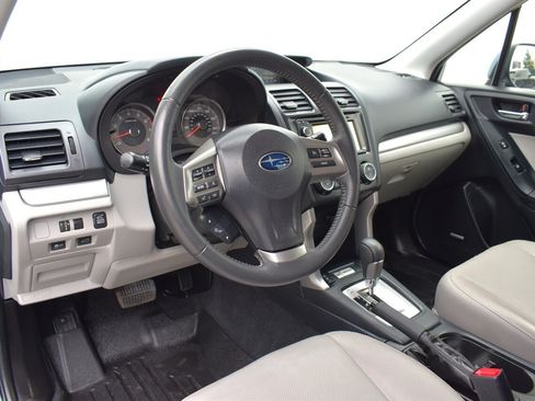 Used 2015 Subaru Forester 2.5i Limited AWD/4WD image 3