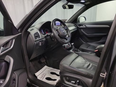 Used 2018 Audi Q3 2.0T Premium image 13