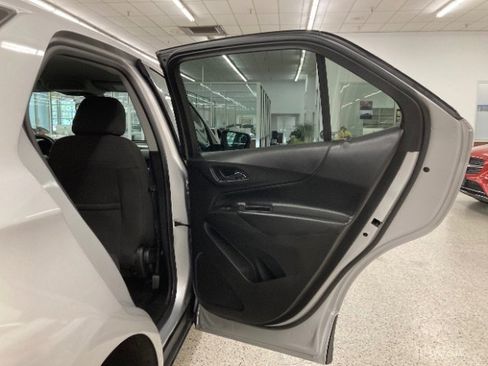 Used 2019 Chevrolet Equinox LT AWD/4WD image 37