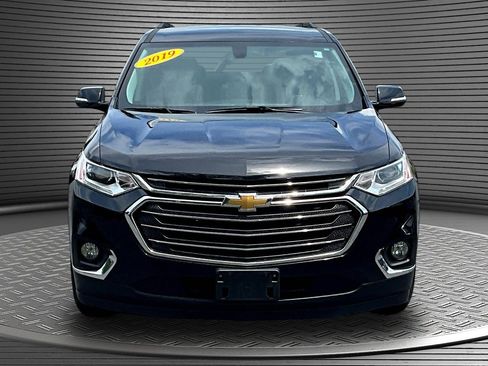 Used 2019 Chevrolet Traverse LT AWD/4WD image 2