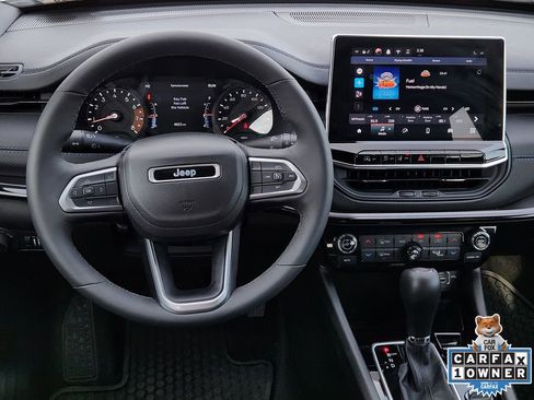 Used 2025 Jeep Compass Latitude w/ Convenience Group image 30